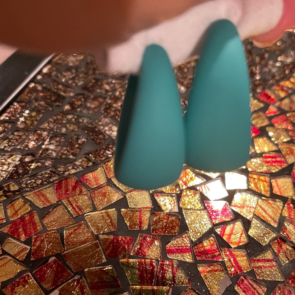 Teal Color Earrings - Picture 6 of 7